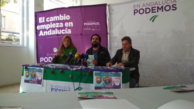 Un momento de la rueda de prensa, con Ana Díaz, Ángel Cardiel y Víctor Casado.