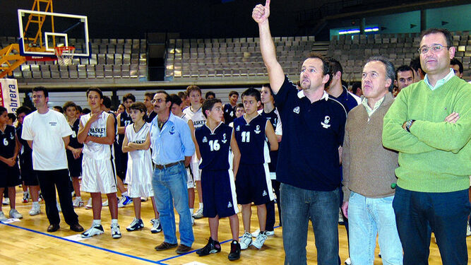 Pablo Cordón, en un acto de la cantera del Unibasket en el Palacio.