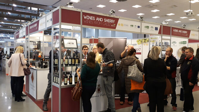 Stand promocional de los vinos andaluces y el sherry en una acción promocional auspiciada por la agencia andaluza de comercio exterior.