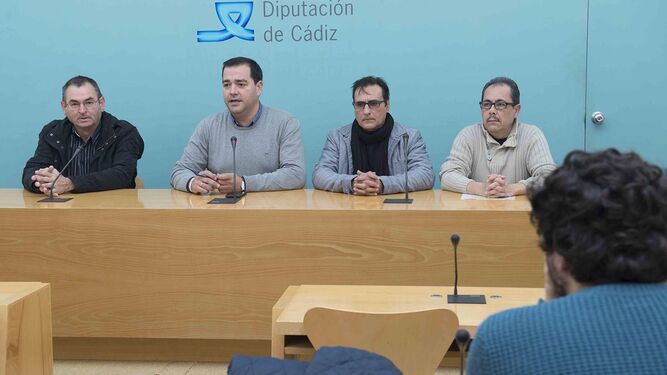 Presentación de la obra solidaria, días atrás en la Diputación.