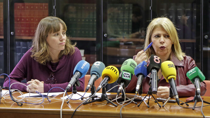 Álvarez y Sánchez, el lunes durante la rueda de prensa en la que anunciaron el proceso de funcionarización.