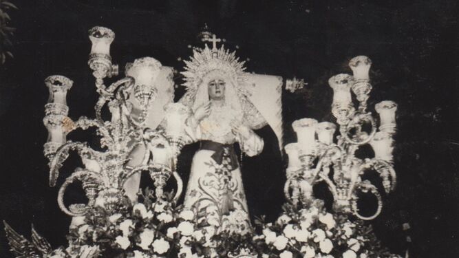 La Virgen de Loreto en una salida de la década de los ochenta