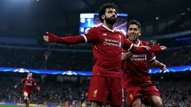 Salah celebra en empate.