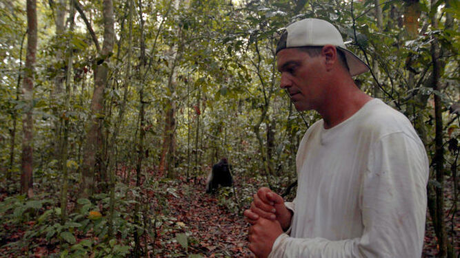 Frank Cuesta en el encuentro con un gorila en esta nueva temporada.