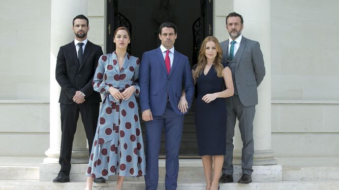 Los actores protagonistas de la nueva serie de Mediaset.