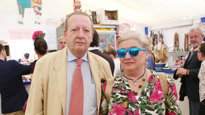 El consejero editorial de Diario de Jerez, Rafael Padilla, junto a su mujer, Roc&iacute;o Dom&iacute;nguez.