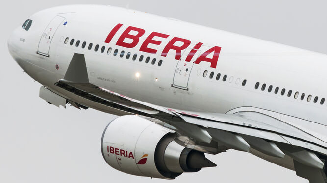 Una aeronave de Iberia en pleno vuelo
