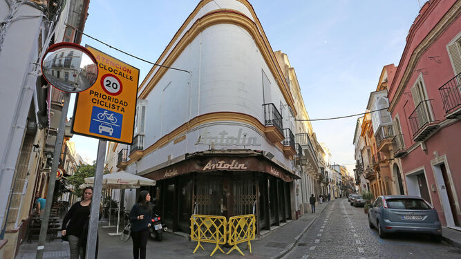 Imagen de la calle Caballeros donde se encuentra el inmueble más caro de la ciudad, según el buscador.