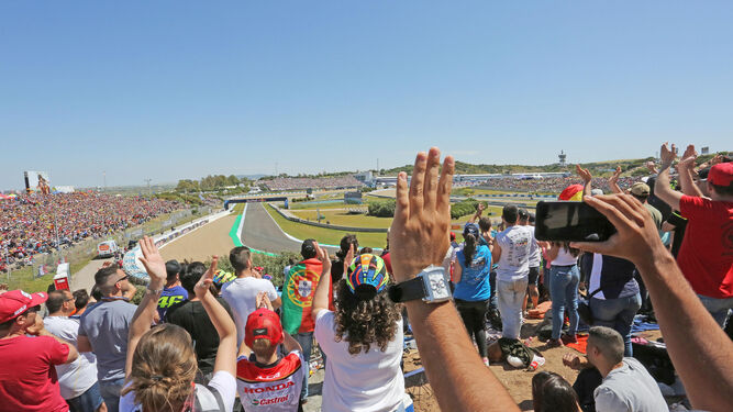 Ambiente en la 'Pelousse' del circuito de Jerez durante el pasado Gran Premio de España.