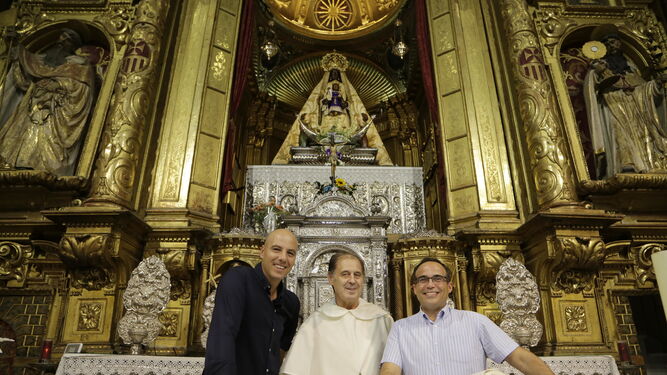 Salvador Gutiérrez, el padre Juan Carlos Mancebo y Juan Antonio Capote son los creadores del documental.