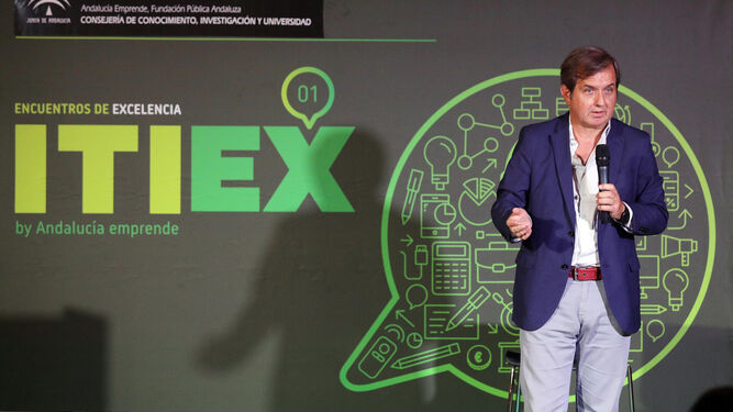 Manuel Fernández, director de operaciones de Naturgy, ayer en el Museo de Enganches durante su intervención en el tercer encuentro ITI_Ex.