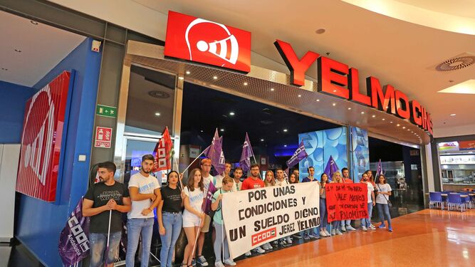 La plantilla de Yelmo Cines inicia sus protestas