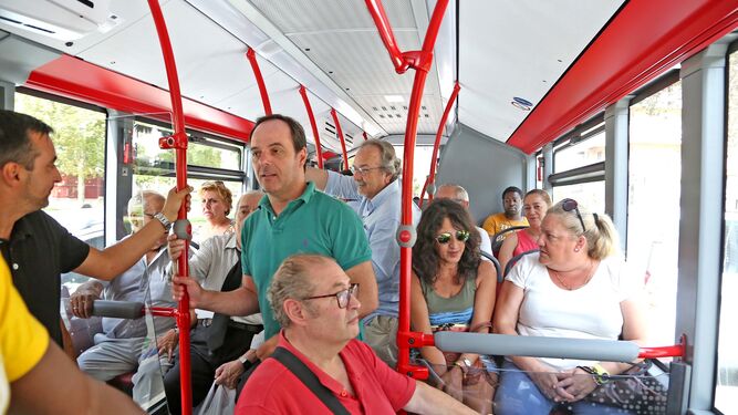 Uno de los nuevos autobuses urbanos adquiridos con fondos europeos.