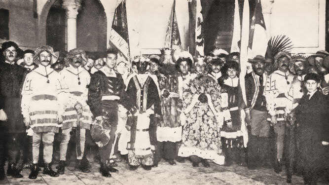 Primera Cabalgata de Reyes Magos organizada por el Ateneo de Sevilla.