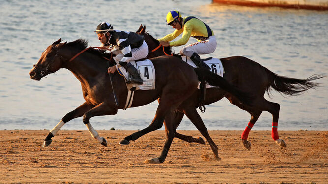 Las carreras de caballos de Sanlúcar cumplen en 2019 la 174 edición.