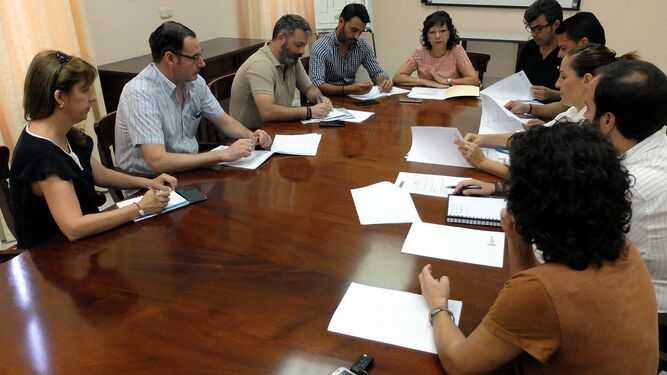 Retrospectiva de una reunión de la teniente de alcaldesa Carmen Collado con representantes de las pedanías jerezanas.