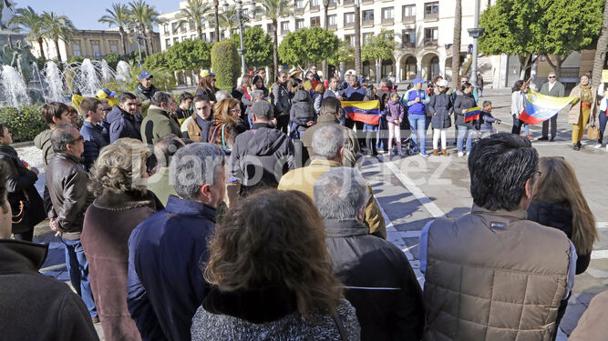 Concentraci&oacute;n de Venezolanos y Venezolanas en la plaza del Arenal en contra del r&eacute;gimen de Maduro