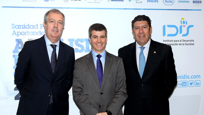 Los responsables del IDIS Luis Mayero, Adolfo Fernández-Valmayor y Manuel Vilches.
