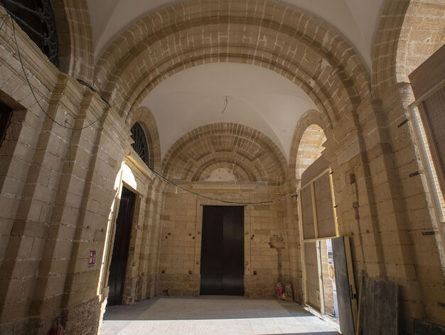 Arcos y b&oacute;vedas del atrio del Ayuntamiento.