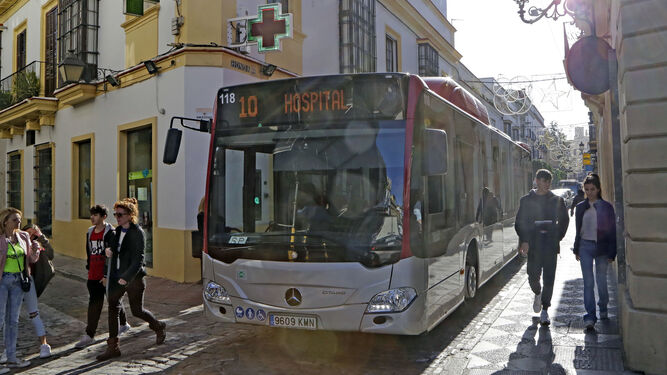 Uno de los 9 autobuses nuevos que llegaron a Jerez el pasado verano.