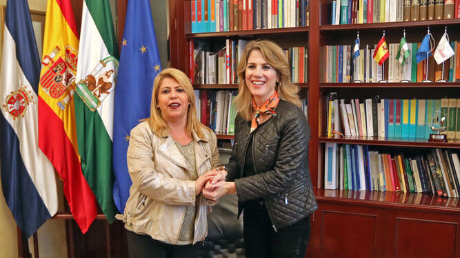 La delegada de la Junta en la provincia con la alcaldesa de Jerez, en una imagen reciente.