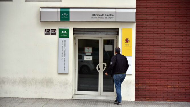 Una oficina del Servicio Andaluz de Empleo en Algeciras.
