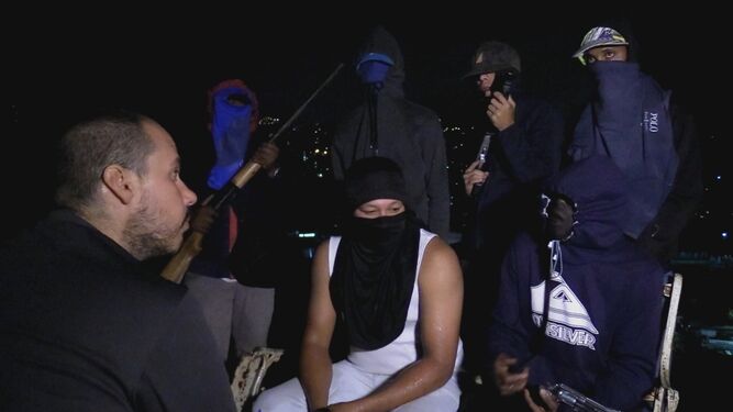 Antonio Pampliega con secuestradores venezolanos