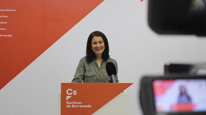 La portavoz municipal de Ciudadanos, María Jesús Herencia, en la sede local del partido.