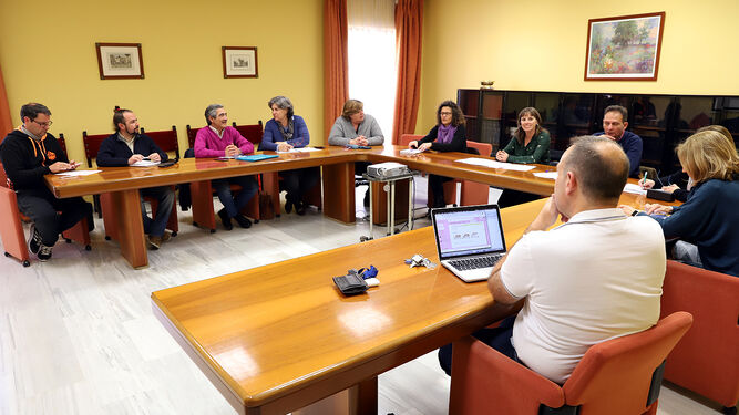Imagen de la reunión del Consejo Escolar Municipal.