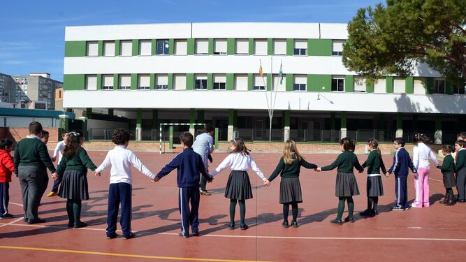 El colegio Sagrada Familia es uno de los centros seleccionados en Jerez.