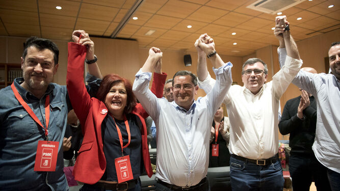 Los socialistas celebran la victoria en las elecciones durante el 28-A.