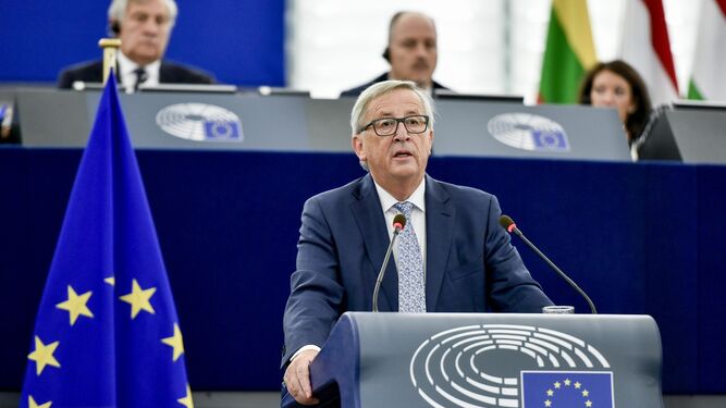 El presidente de la Comisión Europea, Jean-Claude Juncker, preside el debate del estado de la Unión.
