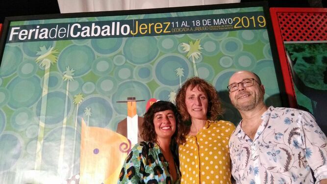La candidata de Ganemos Jerez, Kika González, en la Feria del Caballo en una imagen publicada por Ganemos en su Facebook.