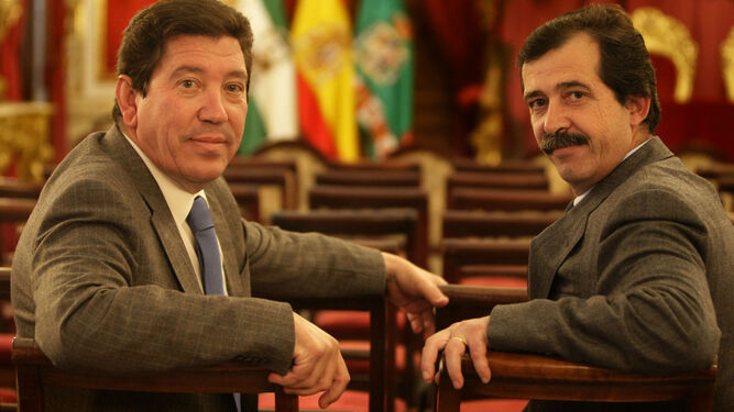Imagen de 2011 de Barroso y Rivera, que siguen siendo los alcaldes gaditanos que más estuvieron en el cargo