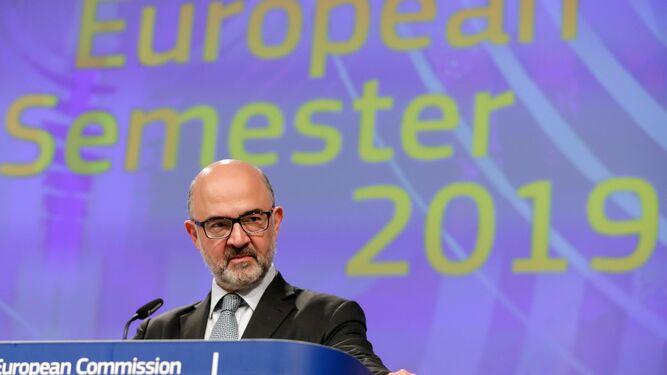 El comisario europeo de Asuntos Económicos, Pierre Moscovici, en rueda de prensa en Bruselas.