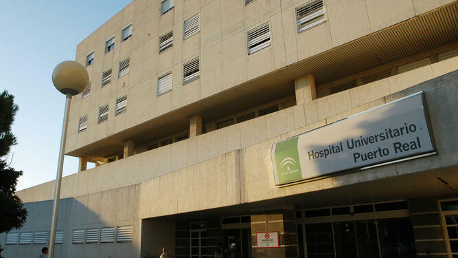 Fachada del Hospital Universitario de Puerto Real.