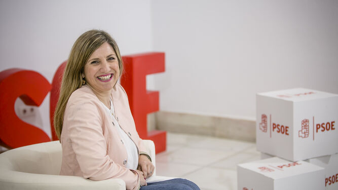 Irene García, fotografiada el pasado mes de abril en la sede provincial del PSOE de Cádiz.