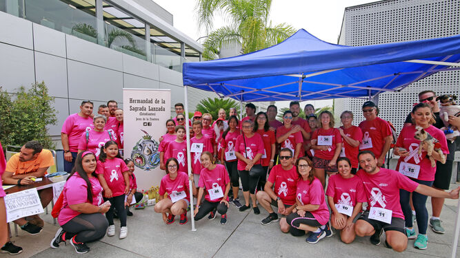Im&aacute;genes de la Carrera Solidaria por la mujer 'Corre contra el Cancer'