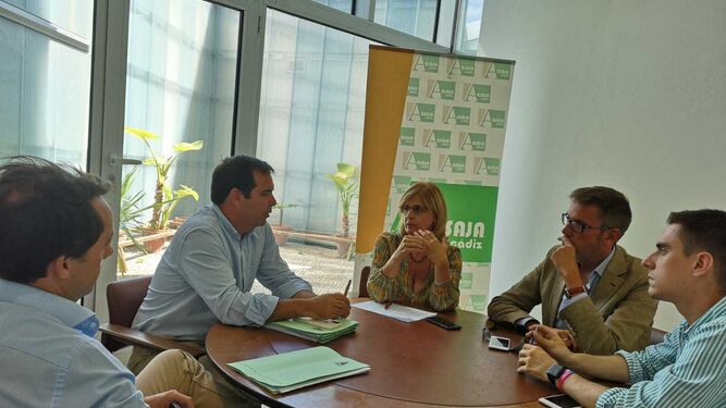 Responsables del PP y de Asaja-Cadiz durante la reunión para abordar la situación de la sequía.