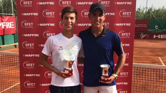 Sergio Ramírez -izquierda, y Jordi Domenech, campeones de España en dobles.