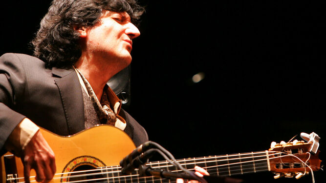 El guitarrista Juan Manuel Cañizares (Sabadell, 1966), en un concierto.