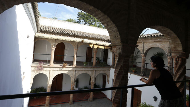 Vista del patio porticado de la Casa del Rey Moro.