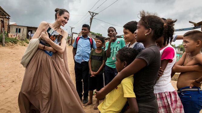 Angelina Jolie, en uno de sus viajes a África como embajadora de la ONU.