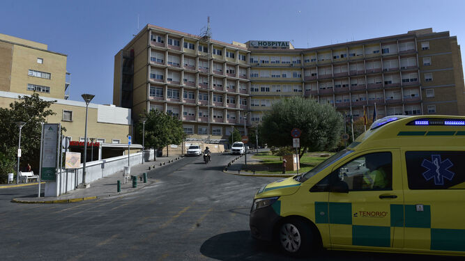 Hospital Virgen del Rocío, donde se encuentra algunos ingresados por el brote de listeriosis.