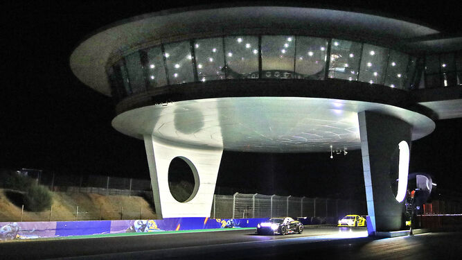 Im&aacute;genes de las 24 horas de automovilismo en el Circuito de Jerez