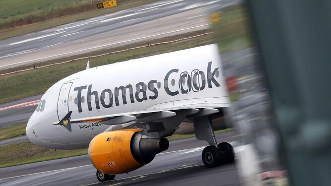Un avión de Thomas Cook
