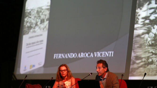 Un momento de la conferencia de Fernando Aroca.