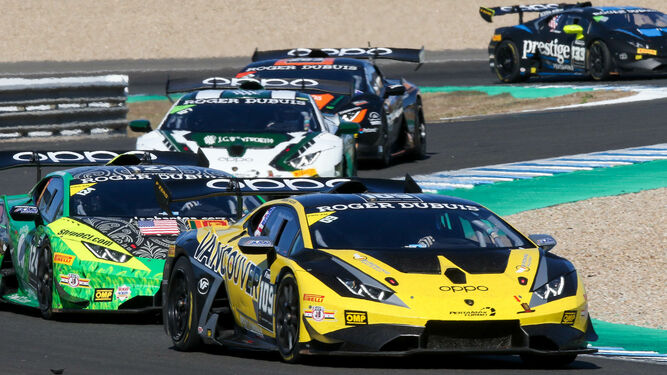 Los espectaculares Lamborghini, en acción en el Circuito de Jerez.