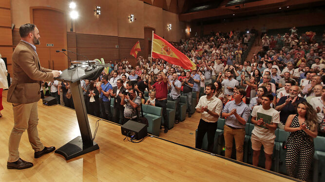 Santiago Abascal, durante un acto en el Palacio de Congresos de Cádiz hace un año.