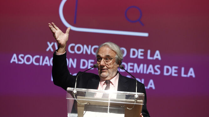Manuel Gutiérrez Aragón.